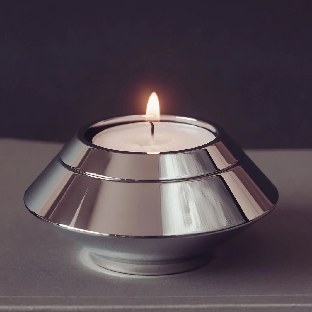 Urna de Acero con Vela + Colgante de Corazón (para cenizas)